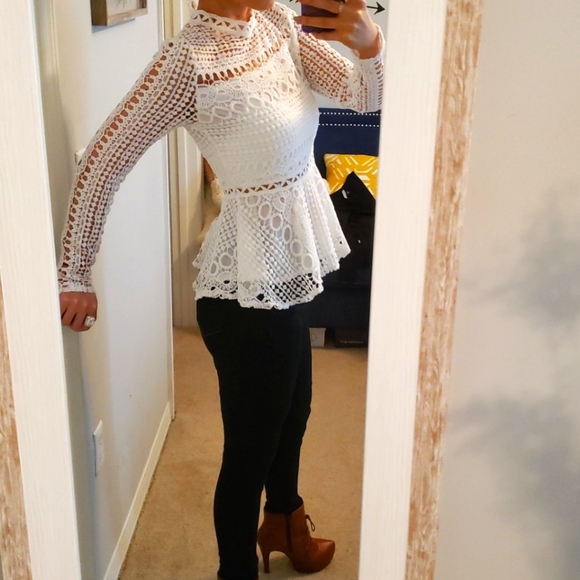 Elegant White Lace Long Sleeve Blouse | Size 2 | - Picture 3 of 11